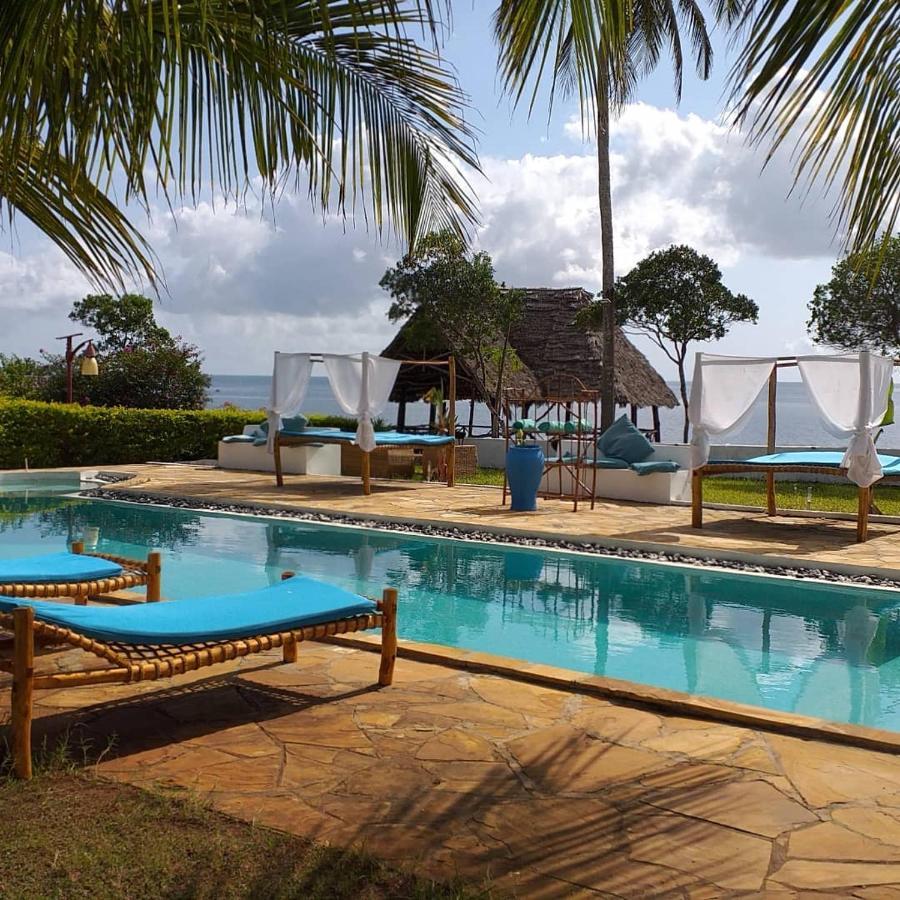 Hotel Ivory Ocean View Marumbi Esterno foto