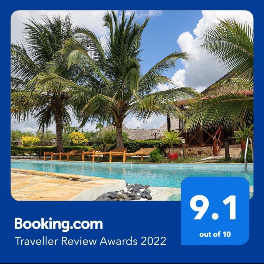 Hotel Ivory Ocean View Marumbi Esterno foto